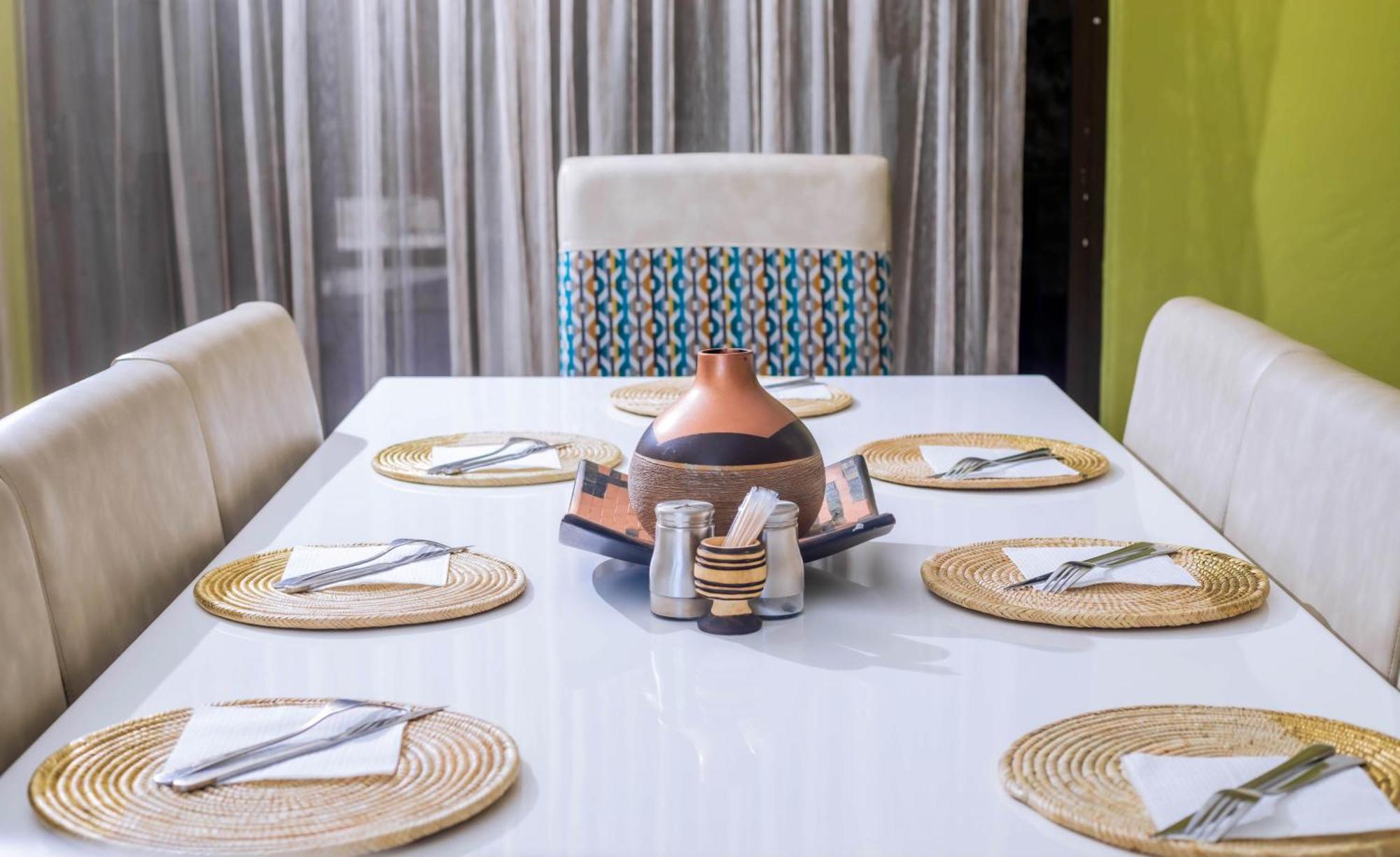 Road House Guest House Omuthiya Экстерьер фото